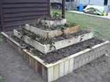 pyramid_planters